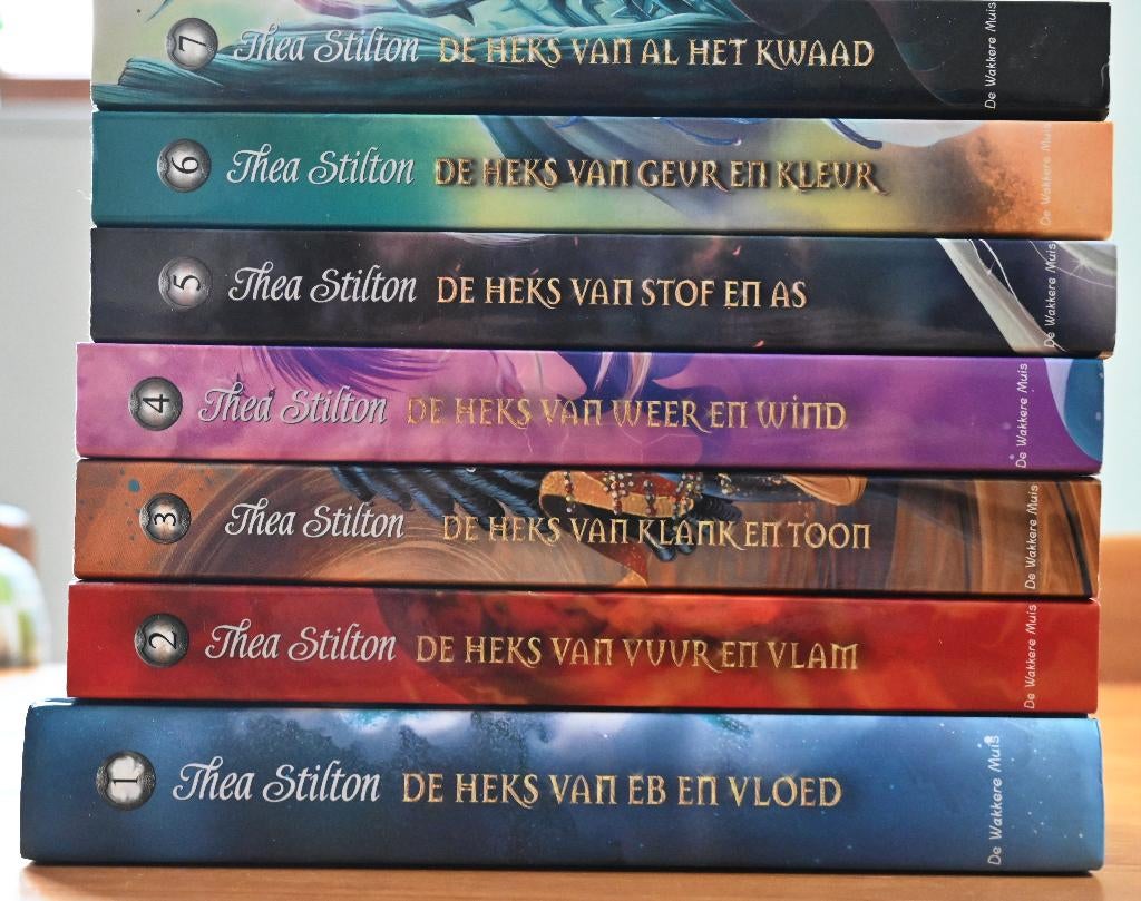 Heksen van Fantasia, Thea Stilton. 20€ voor zeven., Boeken, Ophalen of Verzenden, Zo goed als nieuw