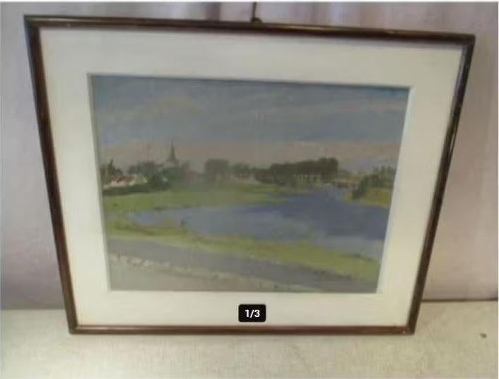 Belle œuvre peinte ancienne « Village au loin » - signée, Antiquités & Art, Enlèvement ou Envoi