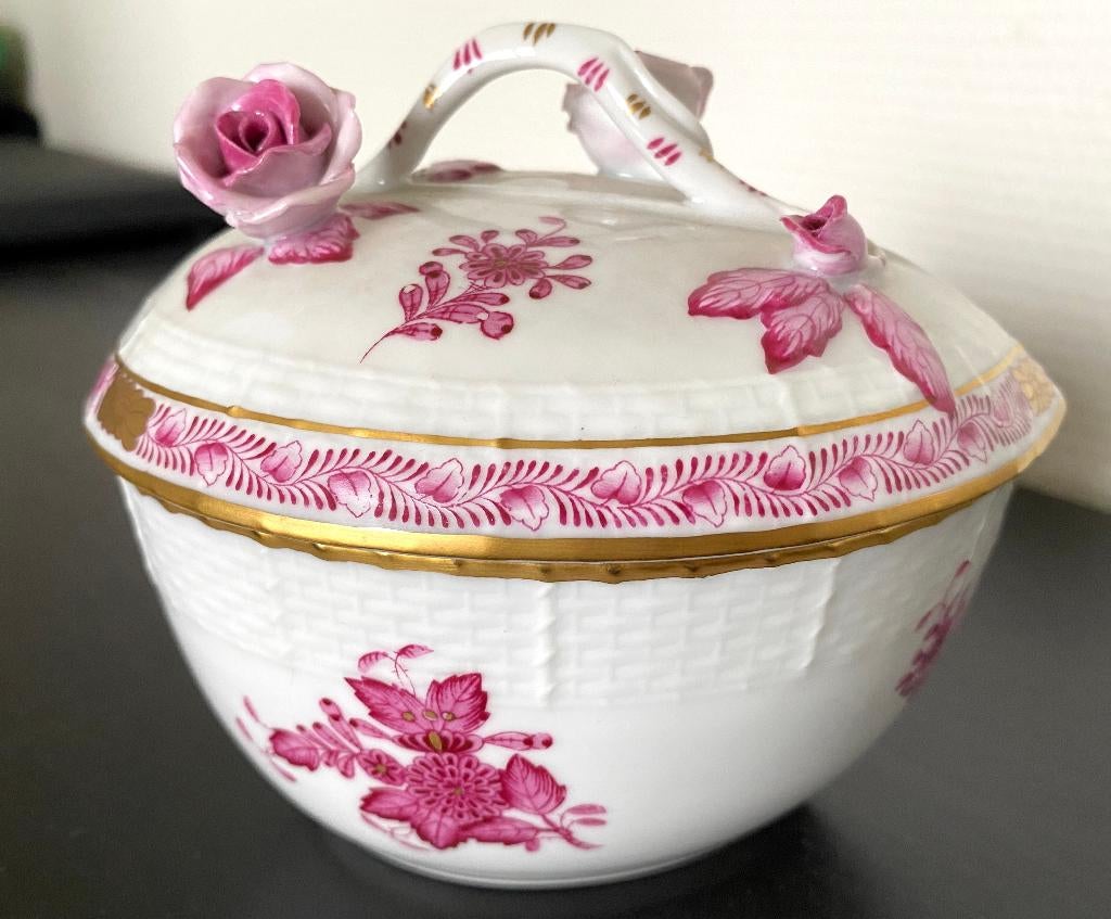 Prachtige porseleinen bonbonniere van Herend AP 6000, Antiek en Kunst, Ophalen of Verzenden