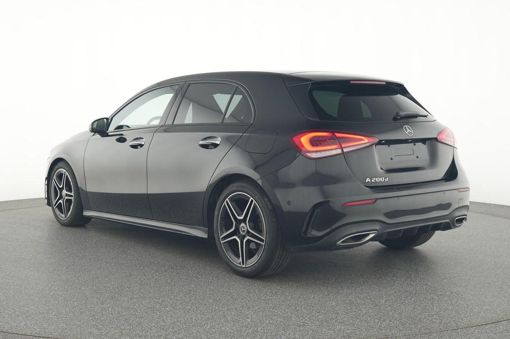 Mercedes-Benz A 200 d AMG Line + MULTIBEAM LED + SENSOREN +, Stof, 4 cilinders, Zwart, Bedrijf
