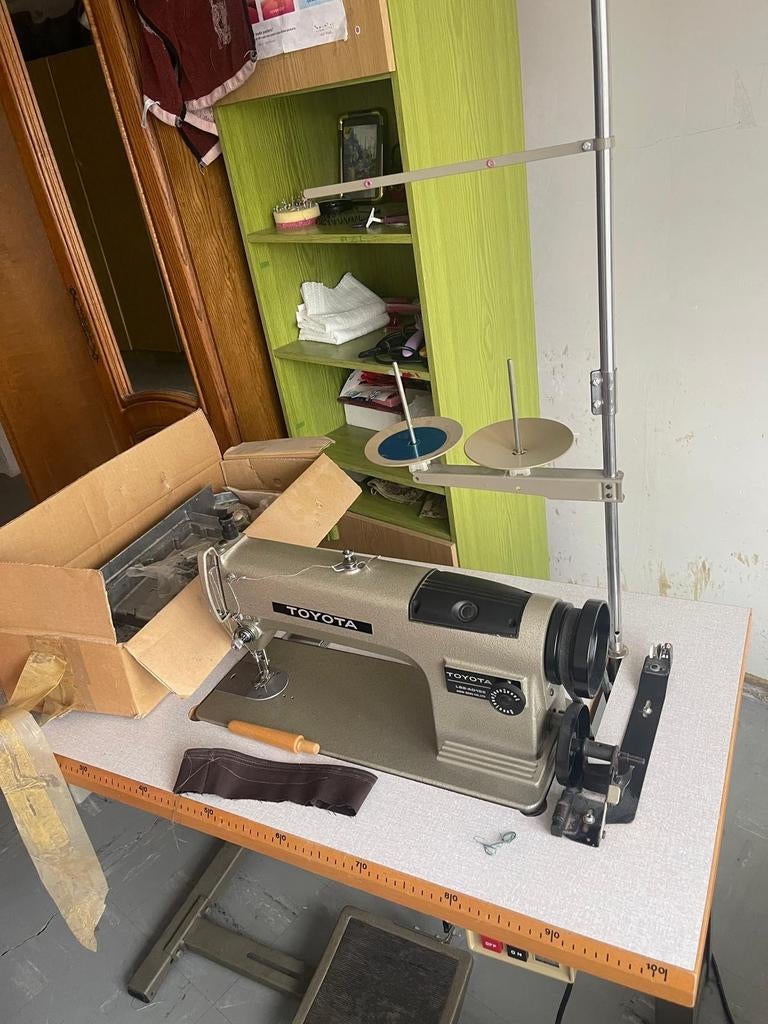 machine à coudre, Hobby & Loisirs créatifs, Machines à coudre & Accessoires, Enlèvement, Machine à coudre