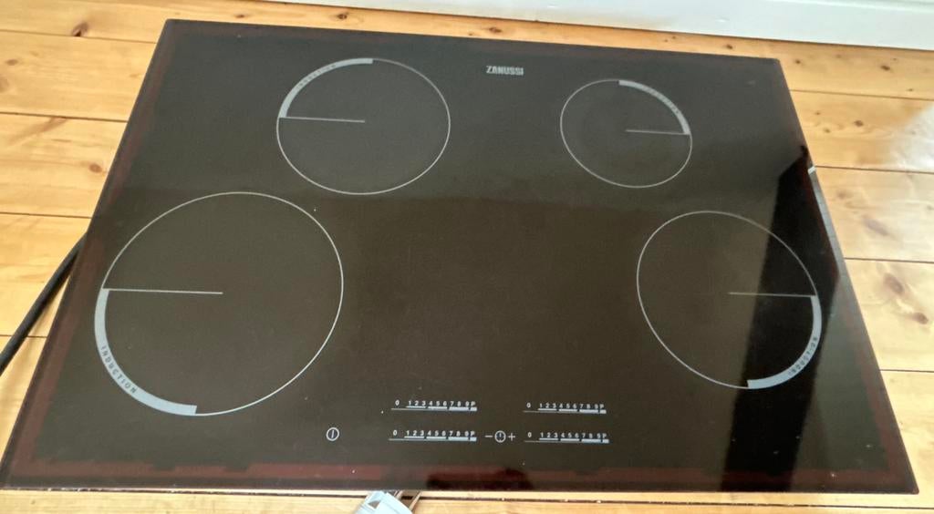 Taque vitrocéramique à induction, Enlèvement, Comme neuf