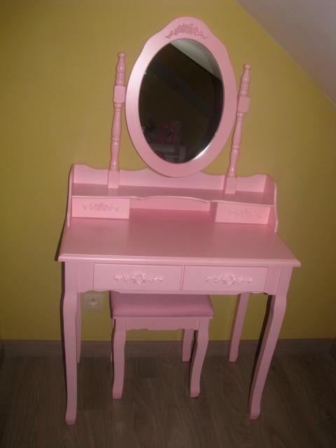 Zo goed als nieuwe roze make up tafel met stoel, Enlèvement, Comme neuf
