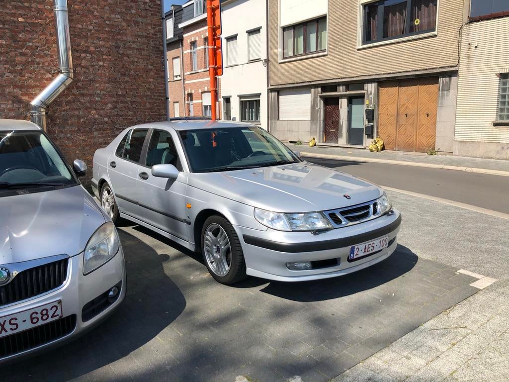 Saab 9-5 2.0l turbo, Auto's, Saab, 4 cilinders, Leder, Particulier, Zilver of Grijs