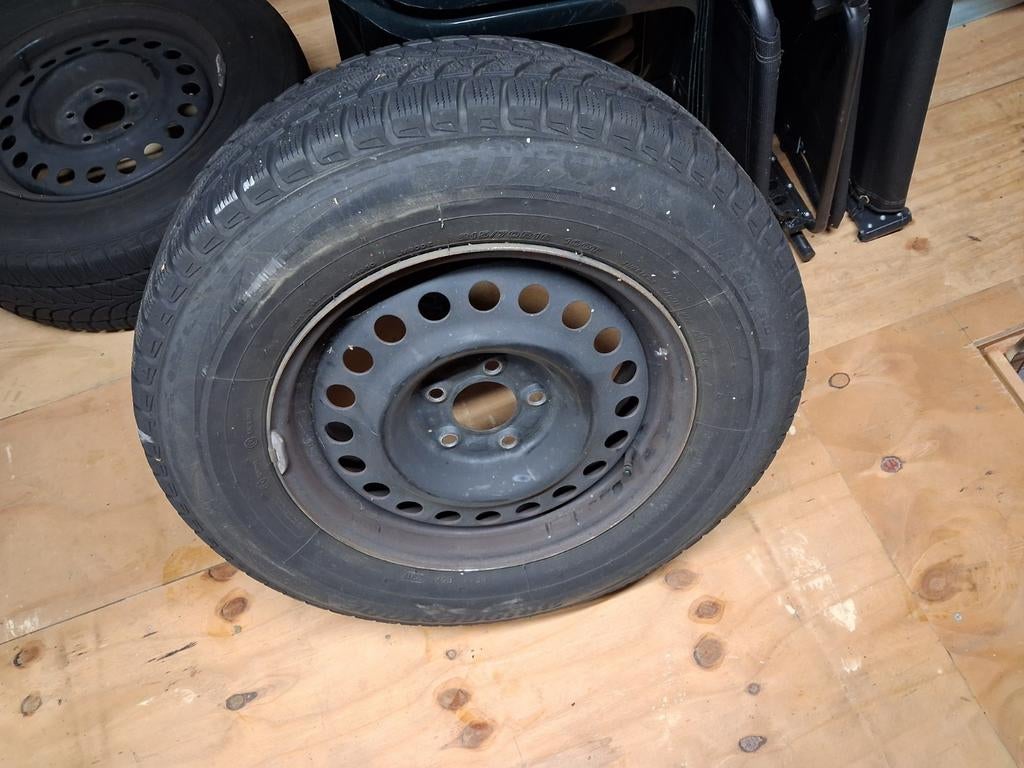 Banden winter komen van opel antara, Ophalen