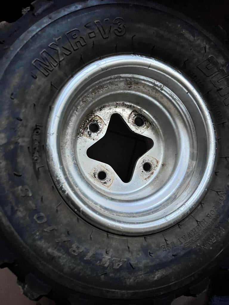 JANTES arrière ltz 400 /ltr450, Motoren, Particulier