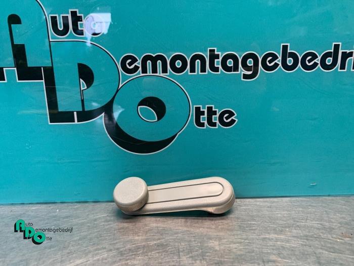 Raamslinger van een Toyota Yaris Verso (Yaris Verso 00-), Gebruikt, -, -, Ophalen of Verzenden