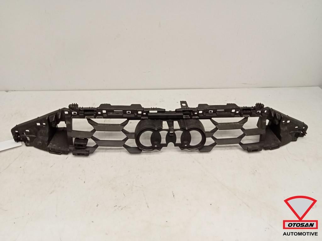 Audi A3 8Y 2020+ Cadre support de calandre 8Y0853949A, AUDI AG, Auto-Union-Strasse 1
85045  Ingolstadt, DE, Audi, Utilisé