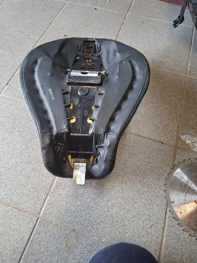 Selle harley sporster, Motos, Enlèvement, Utilisé