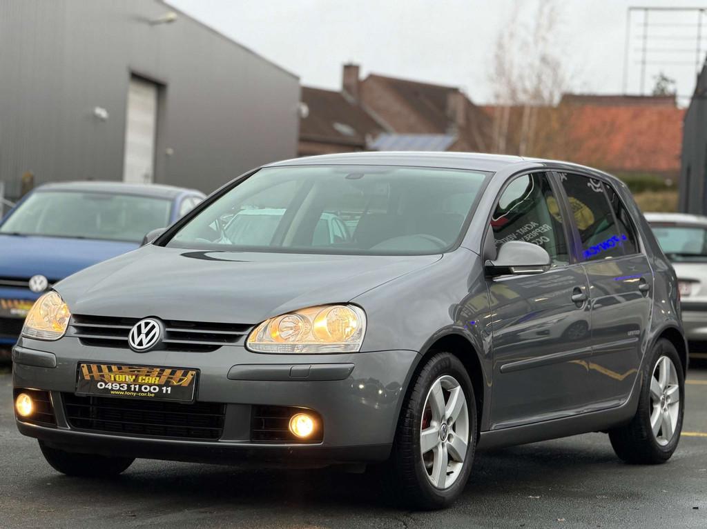 Volkswagen Golf Golf 1.4TSI Turbo 16v*UNITED*NAVI*CAMERA*BT, Auto's, Voorwielaandrijving, Stof, Gebruikt, Zwart