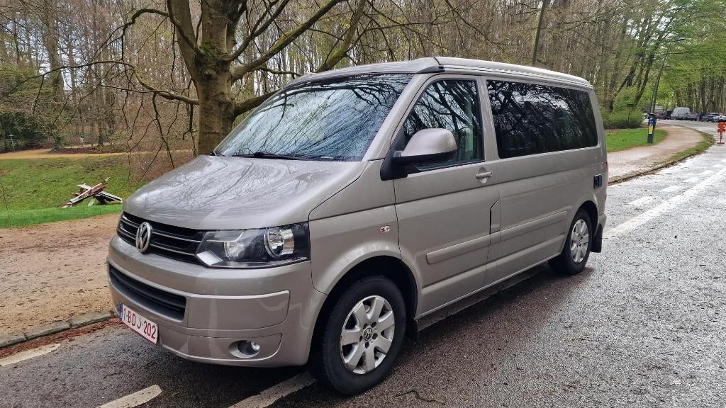 Volkswagen T5 California 2.0 TDI 140 — 2011 - 150.000 km, Voorwielaandrijving, Euro 5, Stof, 4 cilinders