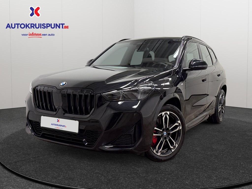 BMW X1 sdrive 18i Aut. M-Pack GPS Camera Dig.Airco Alu Led, Parkeersensor, 136 pk, Zwart, SUV of Terreinwagen