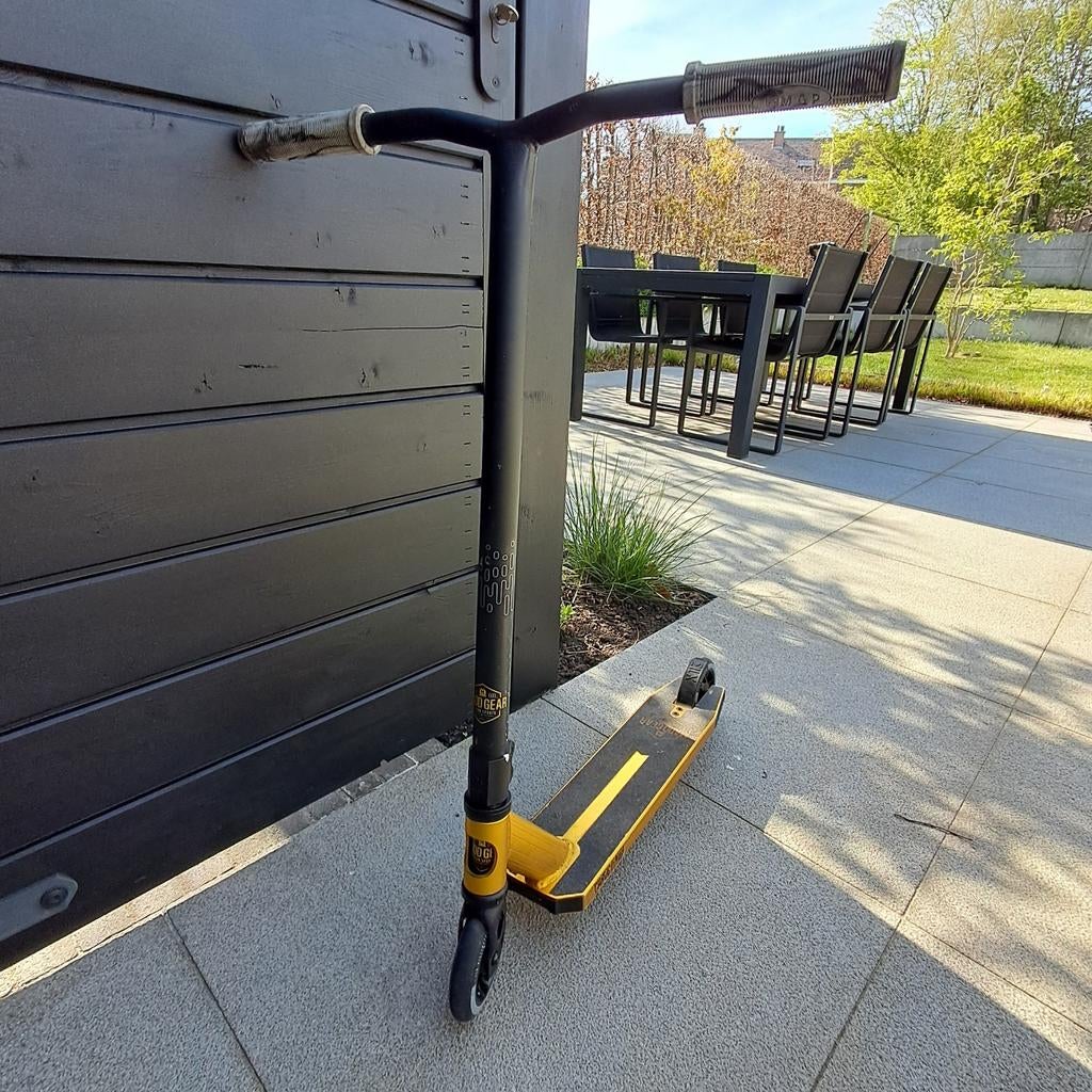 Step zwart, Fietsen en Brommers, Steps, Ophalen