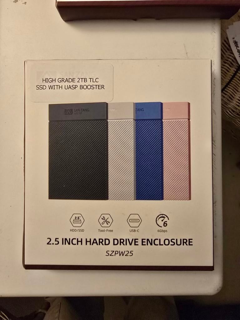 2TB CRUCIAL TLC SSD MET USB BEHUIZING EN UASP BOOSTER, 2TB, SSD, Ophalen of Verzenden, USB