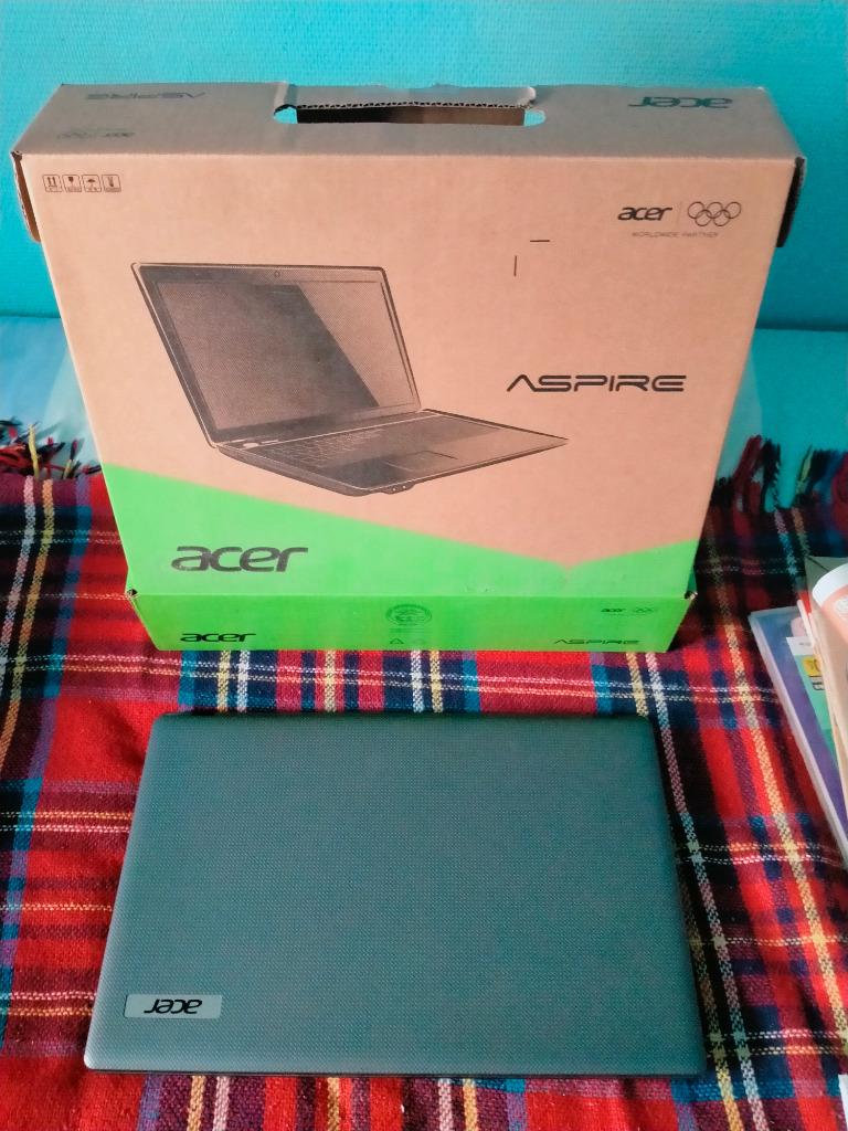 Ordinateur pc portable Acer aspire 5749 pour pièces détachée, Informatique & Logiciels, Ordinateurs portables Windows, Utilisé