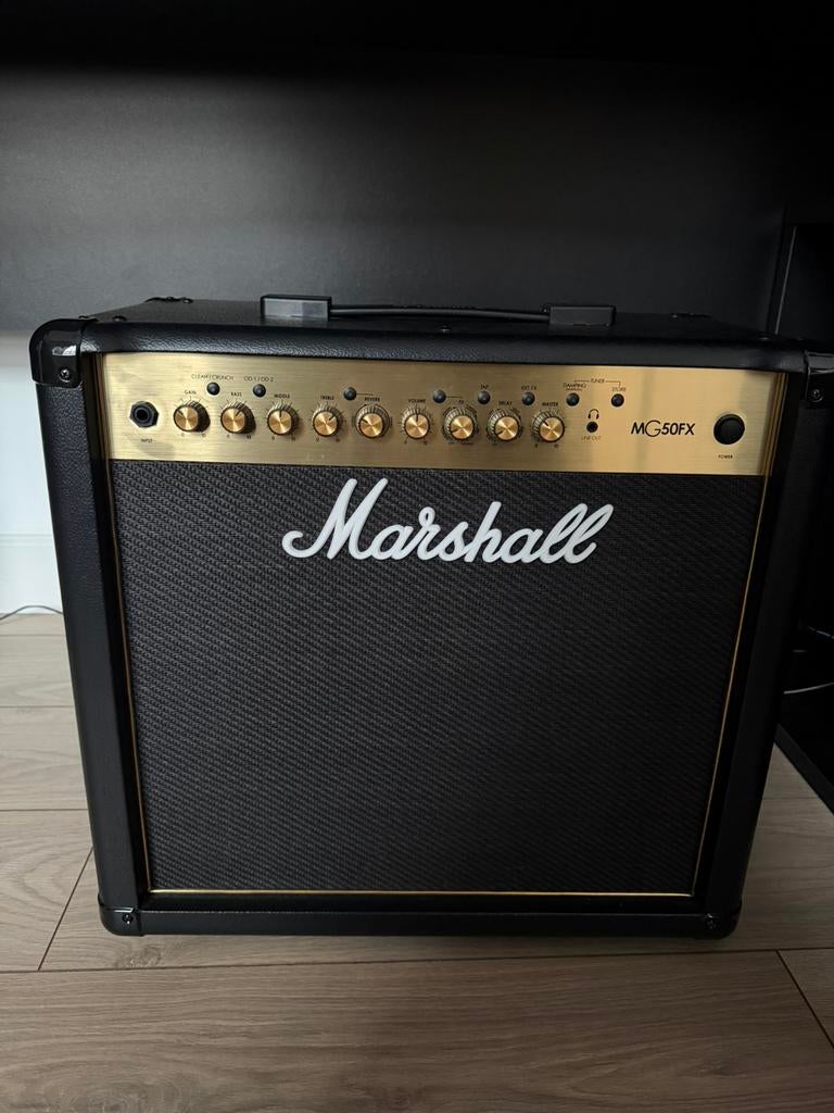 Marshall MG50FX 50 watt 1x12, Muziek en Instrumenten, Versterkers | Bas en Gitaar, Ophalen, Zo goed als nieuw
