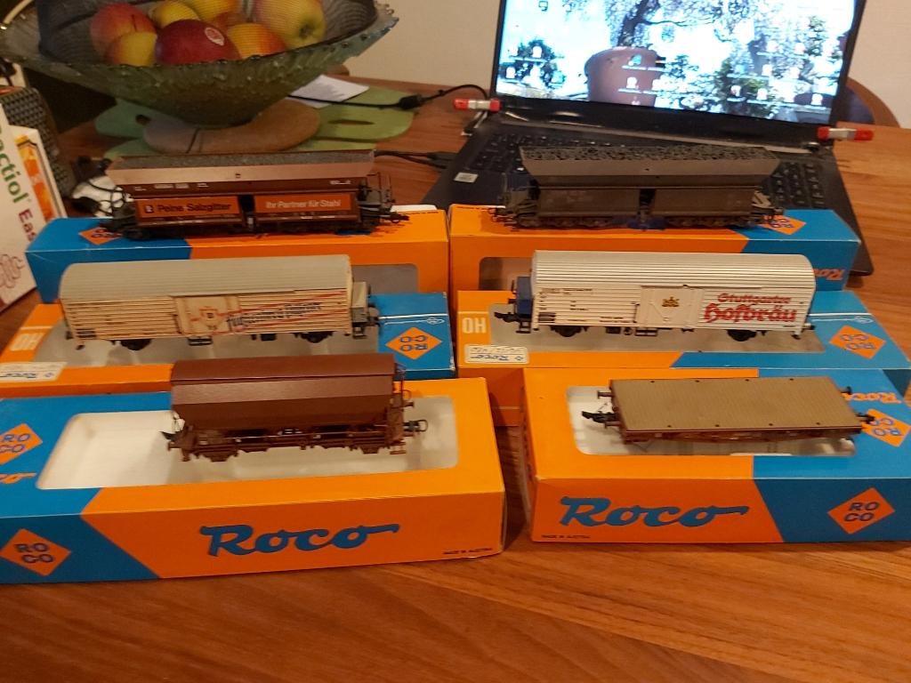ROCO set wagons (14), Gelijkstroom, Wagon, Ophalen of Verzenden, Zo goed als nieuw
