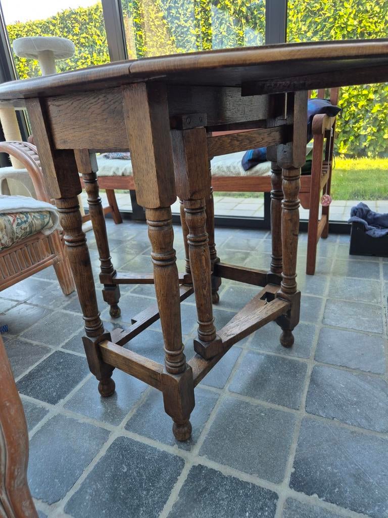 Eiken houten tafeltjes en bijzettafeltjes, Ophalen