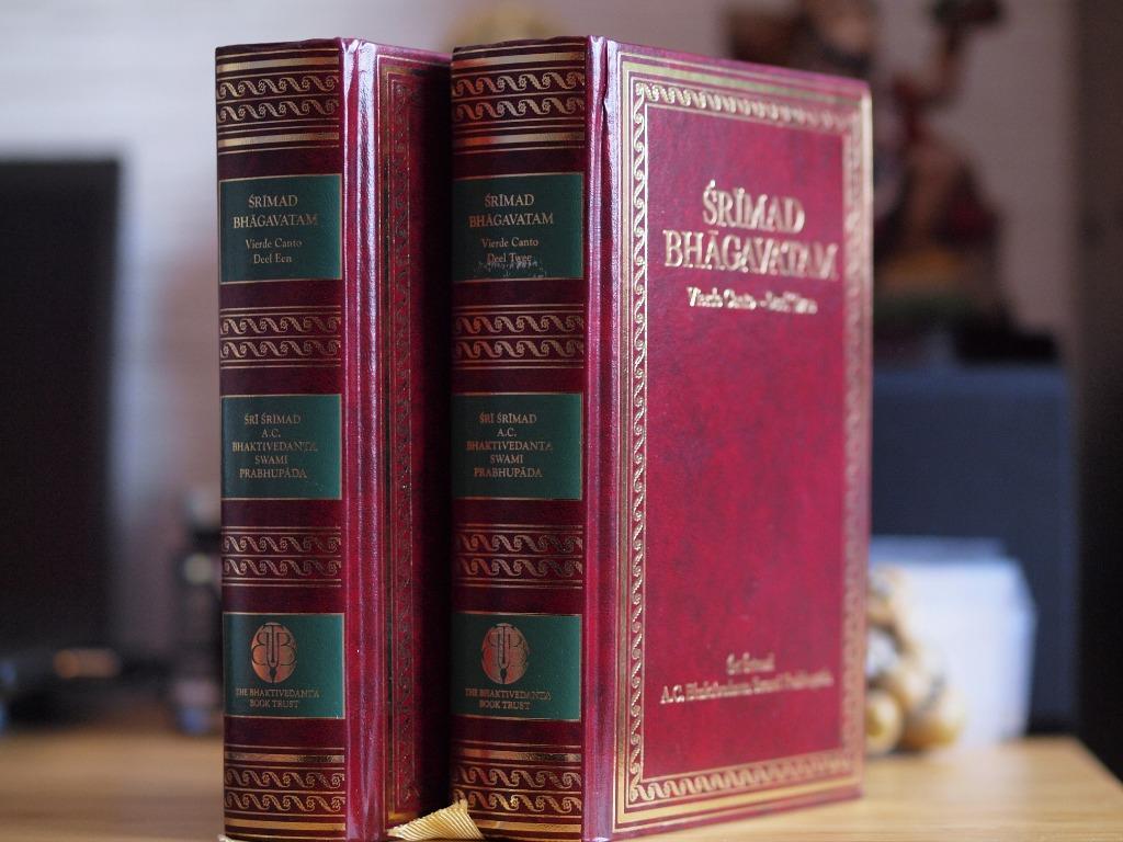 Srimad Bhagavatam set NL/Krishna boek/Calendar 2026, Boeken, Achtergrond en Informatie, Spiritualiteit algemeen, AC Bhaktivedanta Swami