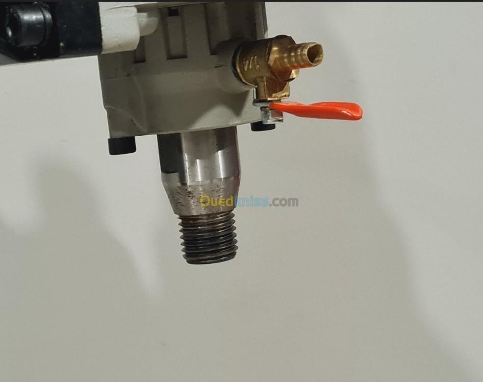 Perceuse à diamant professionnelle 2200W avec support, Enlèvement ou Envoi, Neuf, Perceuse