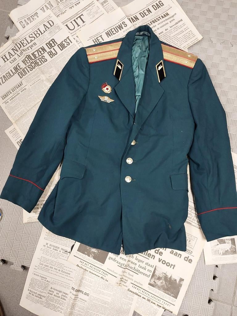 Manteau d'uniforme original d'une Union soviétique (Russie), Collections, Objets militaires | Général, Enlèvement