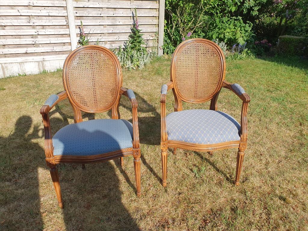 2 stoelen Louis XVI met armleuning, Antiek en Kunst, Antiek | Meubels | Stoelen en Sofa's, Ophalen