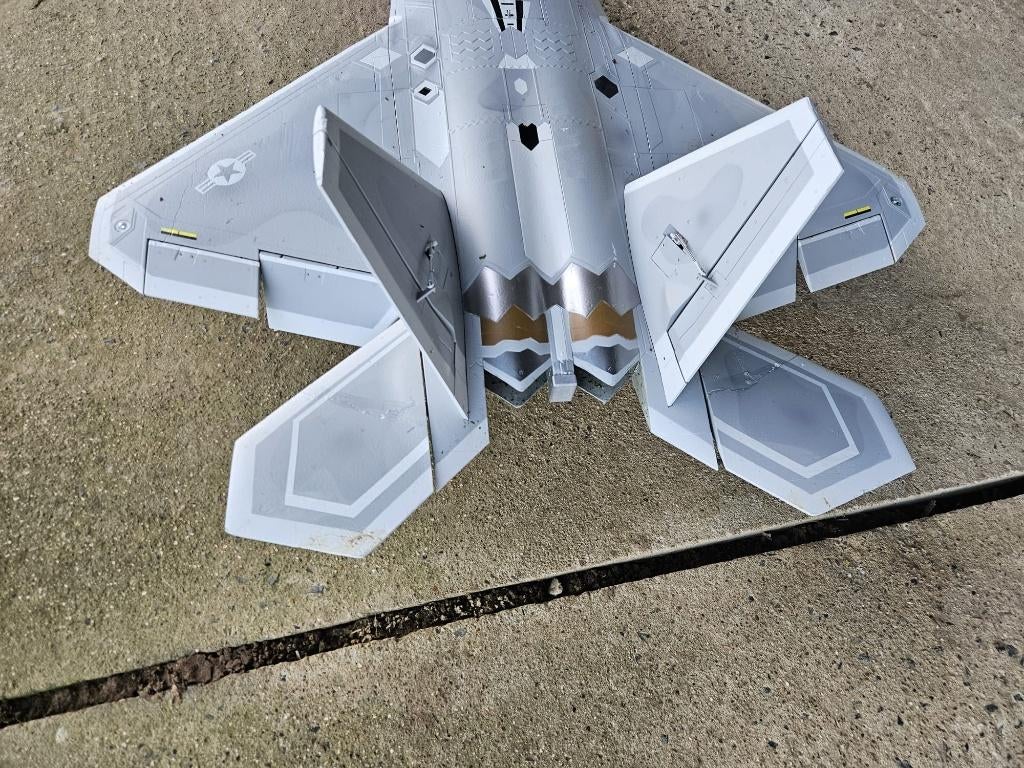 Freewing F22 Raptor - 80 MM + gyro, Hobby en Vrije tijd, Modelbouw | Radiografisch | Vliegtuigen, Ophalen, Elektro