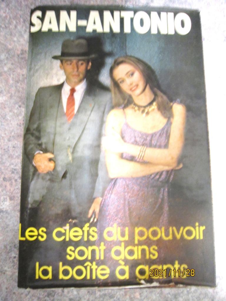 Livre "Les clefs du pouvoir sont dans la boîte à gants" de S, Livres, Envoi, Utilisé, San-Antonio