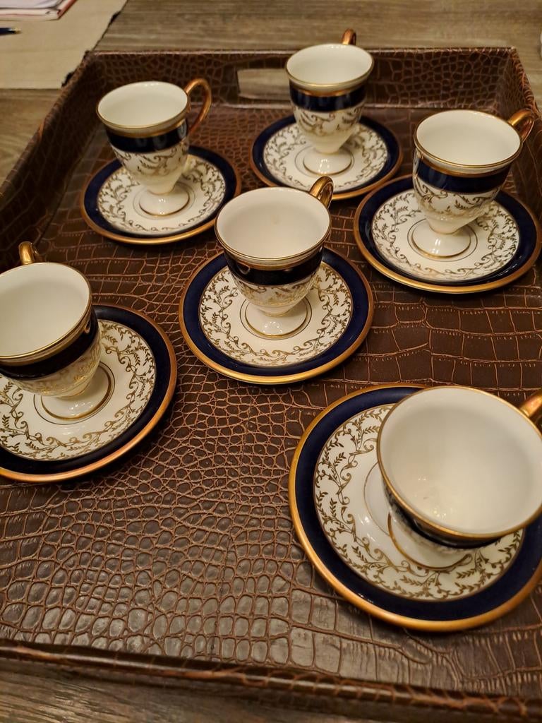 Vintage , 6 kopjes , 6 cm brdtr ,met schoteljes 12cm, Ophalen