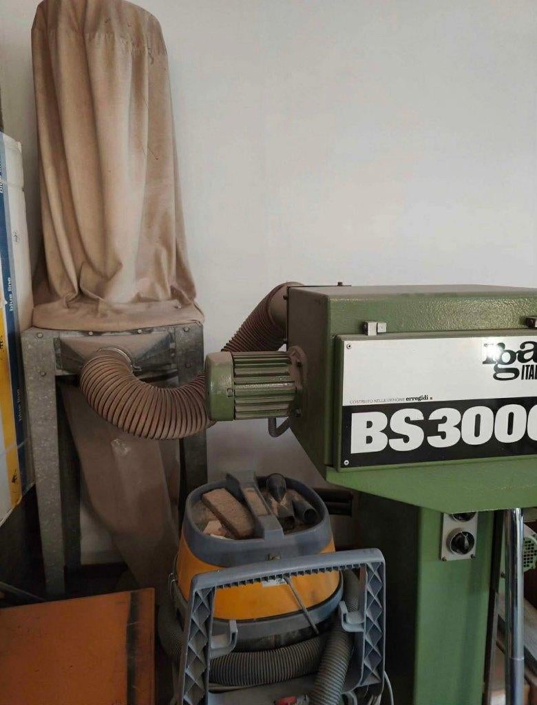 Ponceuse à bande, Enlèvement