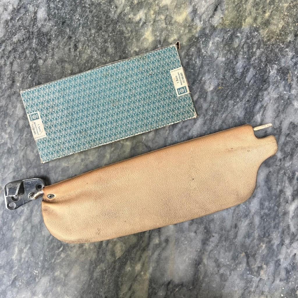 VW zonneklep links, Karmann Ghia Cabriolet 1965 en eerder, Ophalen of Verzenden, Gebruikt