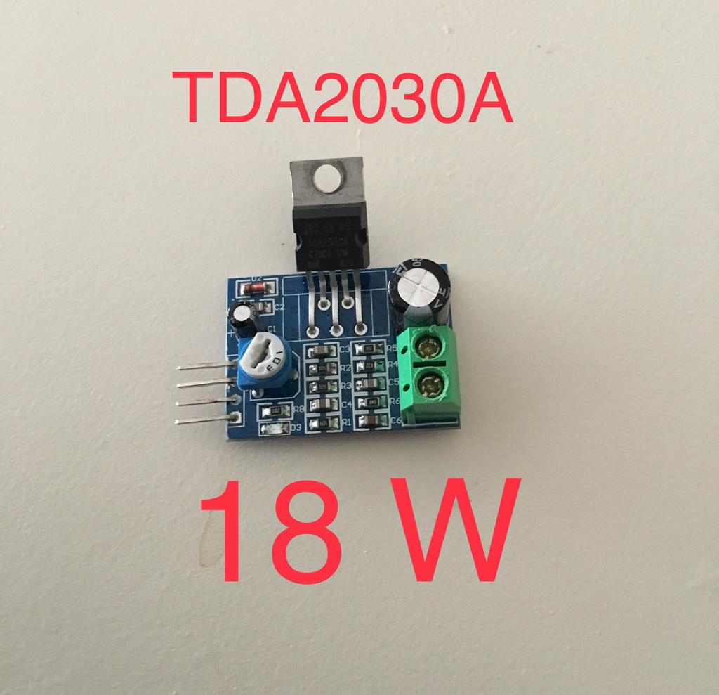 18 W versterker, Hobby en Vrije tijd, Elektronica-componenten, Zo goed als nieuw, Ophalen of Verzenden