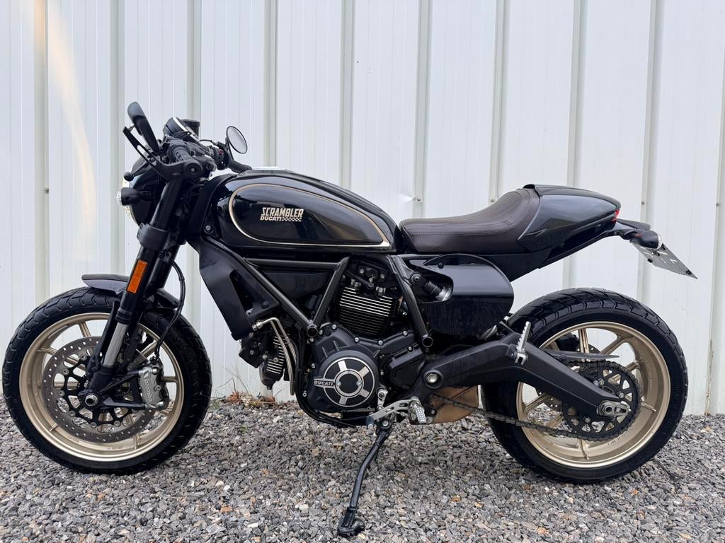 Ducati Scrambler 800 Cafe racer, Motos, Motos | Ducati, Entreprise, Naked bike, plus de 35 kW, 2 cylindres, Permis Moto A, ABS