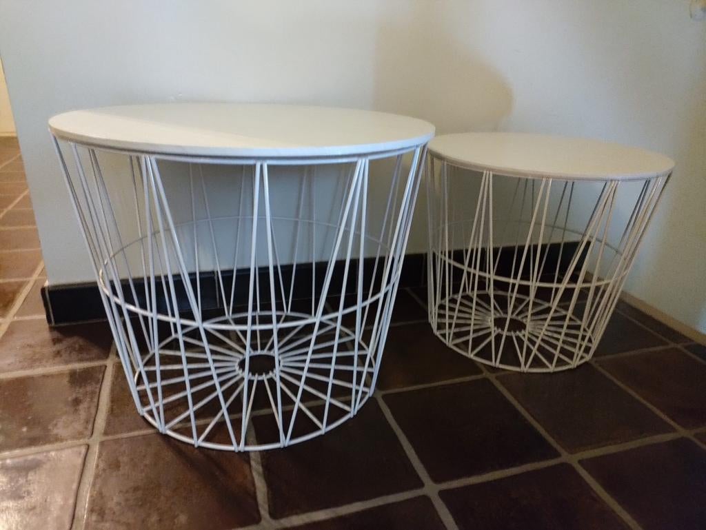 Zeer stevige bijzettafels/ draadmanden.Beschikbaar, Ophalen, Zo goed als nieuw