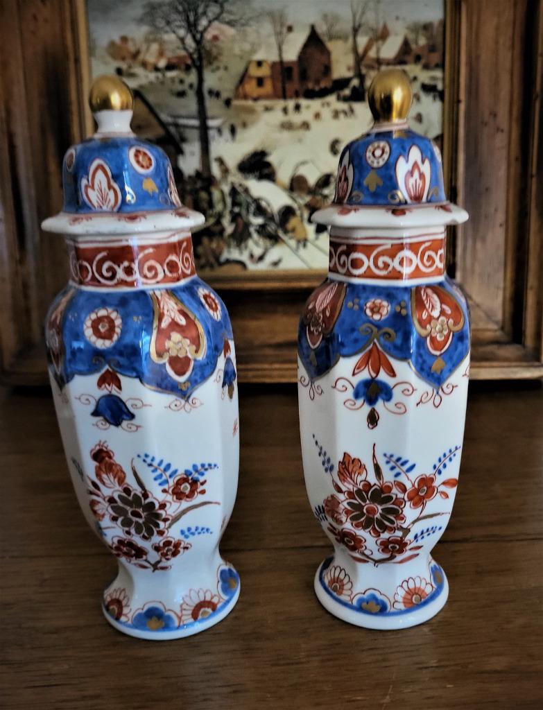 2 kleine dekselvazen in Royal Delft Pijnacker, Antiek en Kunst, Ophalen of Verzenden