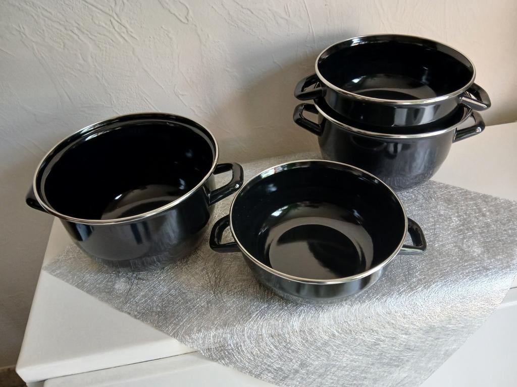 5 MARMITES À  MOULES ́ NOIRES, Enlèvement, Comme neuf