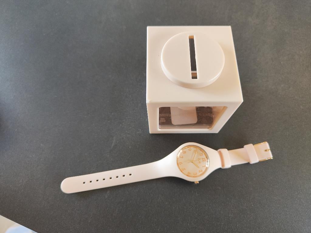 Ice watch, Ophalen, Zo goed als nieuw, Roze, Meisje