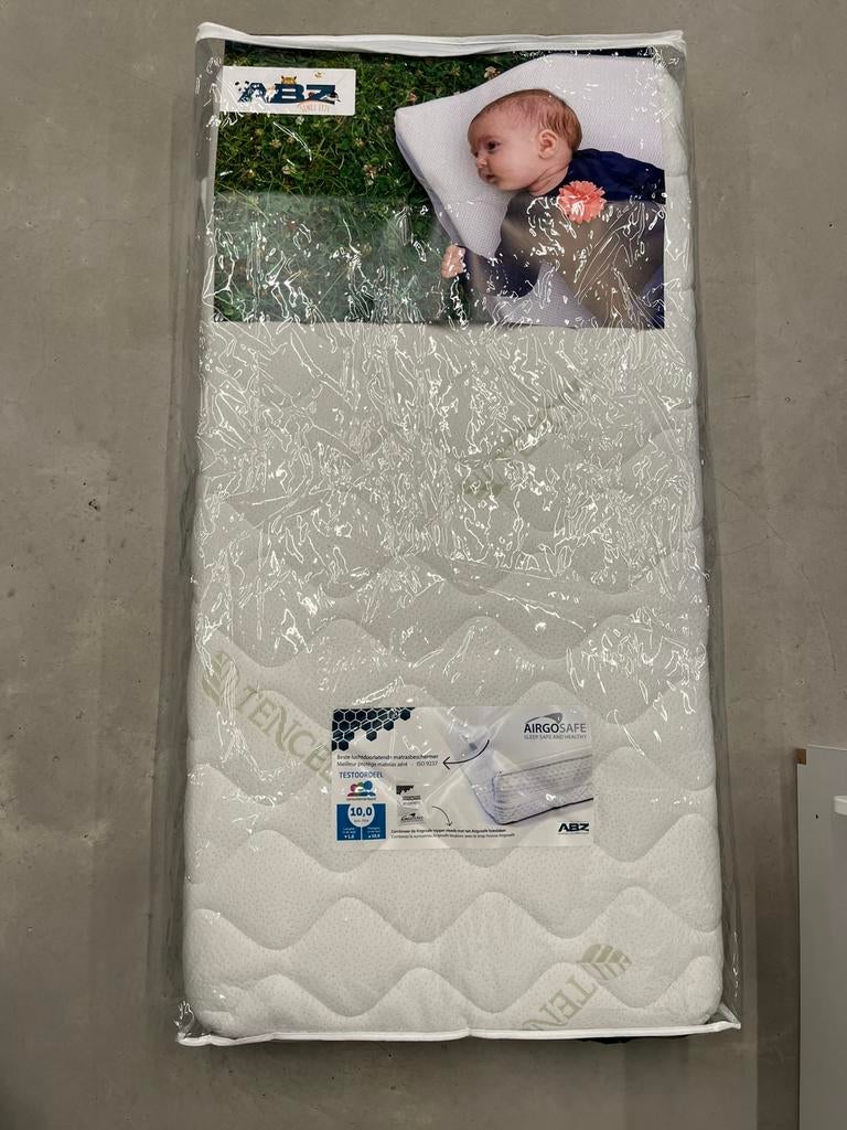 Kinderbedje met matras, Ophalen, Gebruikt, Minder dan 140 cm, Matras