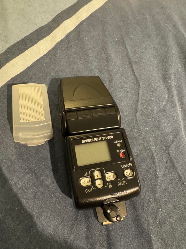 Nikon speedlight SB-600, TV, Hi-fi & Vidéo, Enlèvement ou Envoi, Utilisé, Nikon