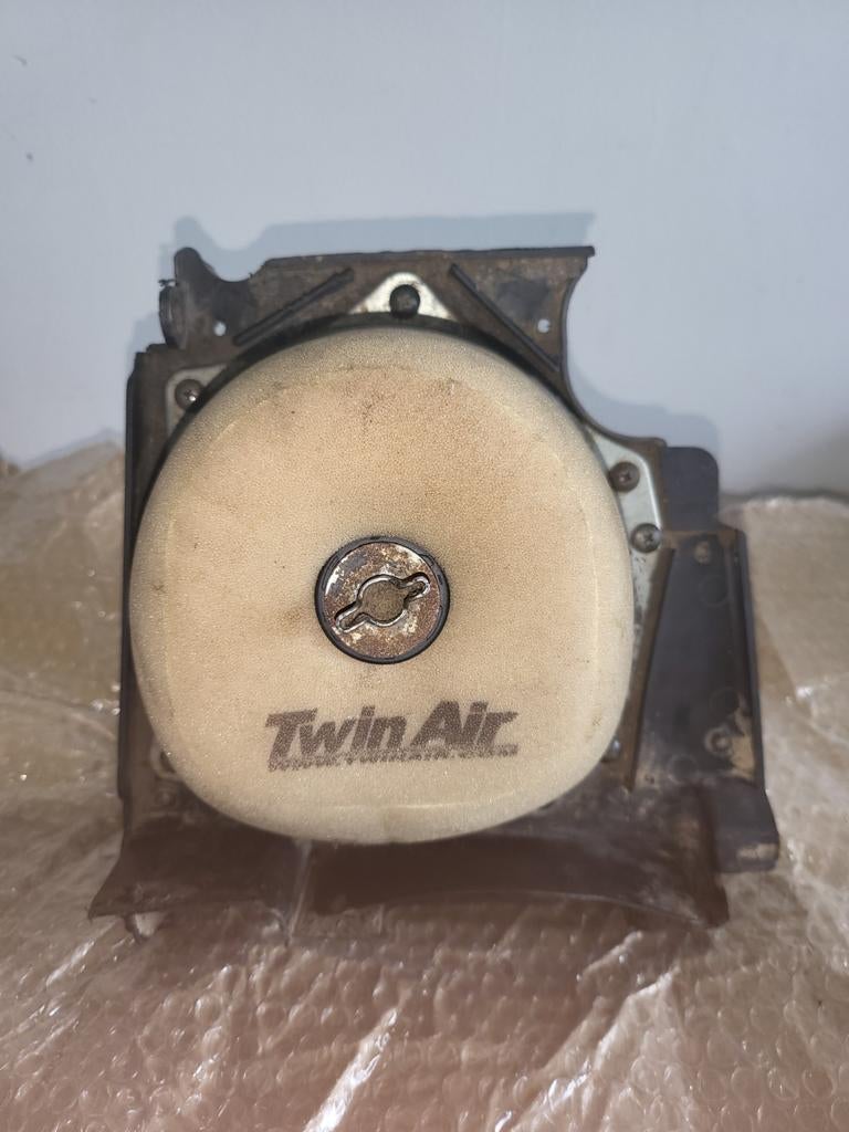 Boite a air suzuki rm, Enlèvement ou Envoi