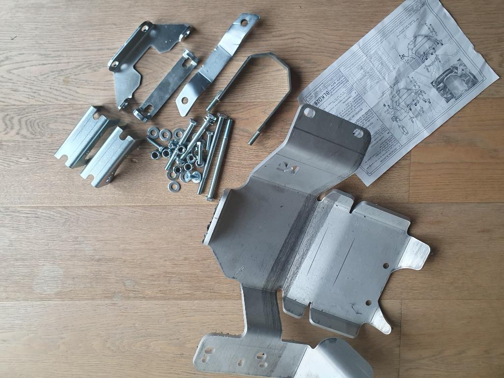 Protection nez de pont arrière Land Cruiser GRJ7# HZJ7# BJ7#, Autos : Pièces & Accessoires, Enlèvement ou Envoi, Neuf, Toyota