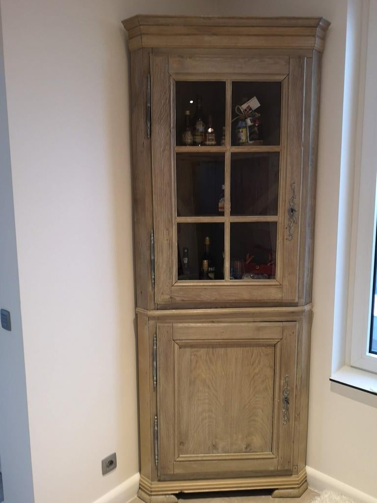 Antieke hoekkast, Huis en Inrichting, Kasten | Vitrinekasten, Ophalen, Gebruikt