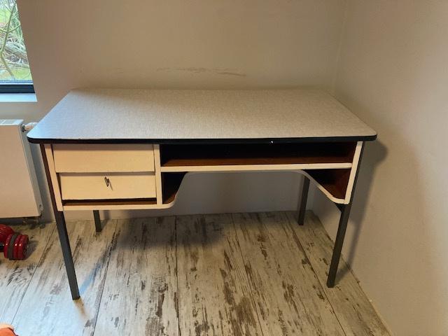 bureau, Enlèvement, Utilisé