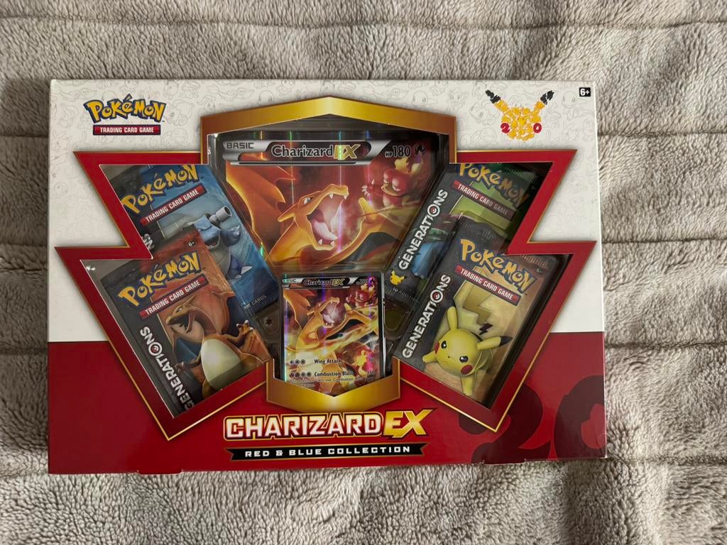 Charizard 20th anniversary box, Ophalen of Verzenden, Zo goed als nieuw, Boosterbox