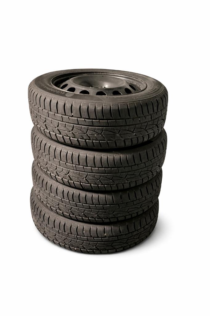 Winterbanden op velg - 205/60/R16 steek 5x108, Autos : Pièces & Accessoires, Pneus & Jantes, Pneus hiver, 16 pouces, Véhicule de tourisme