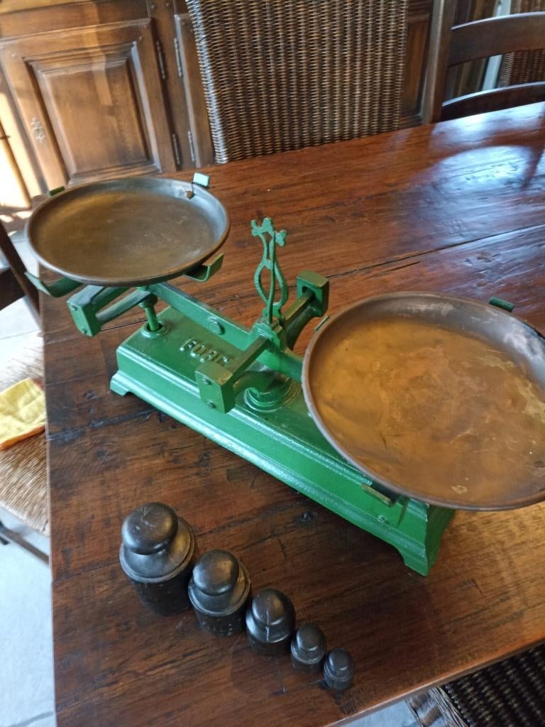 Prachtige Antieke Groene Weegschaal Force incl. 5 Gewichten, Ophalen