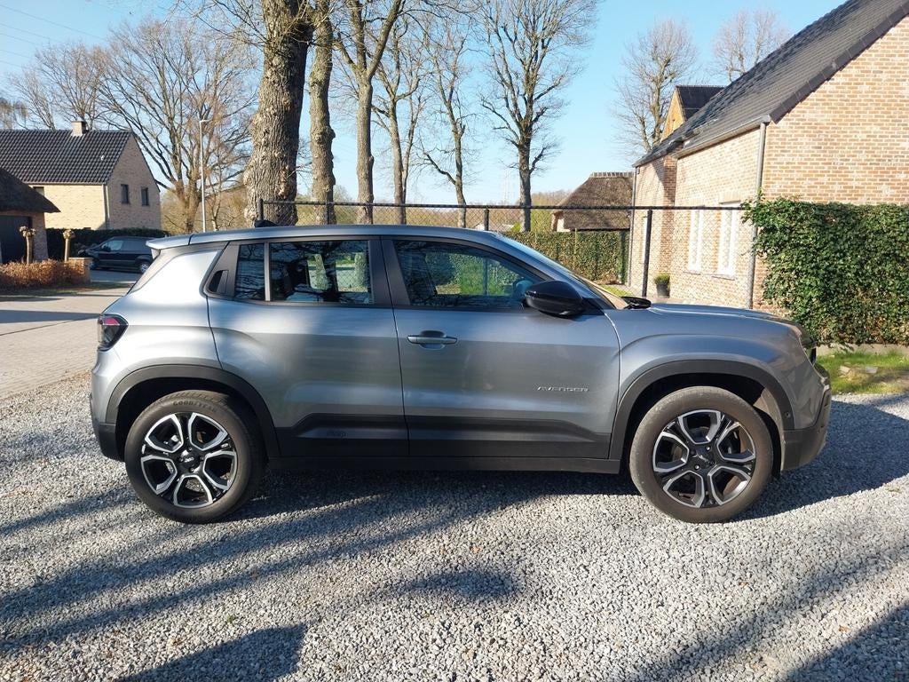 Jeep Avenger 1.2 Altitude, Autos, Jeep, Argent ou Gris, Achat, Euro 6, Boîte manuelle