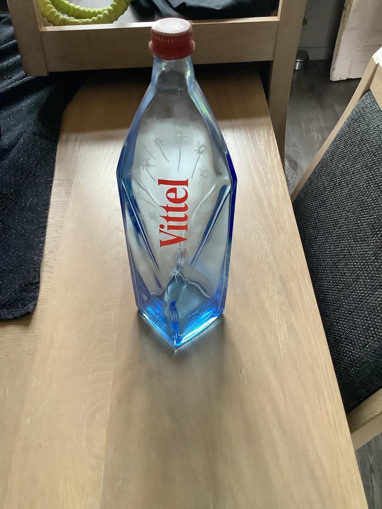 Vittel special edition 2000, Collections, Enlèvement, Comme neuf