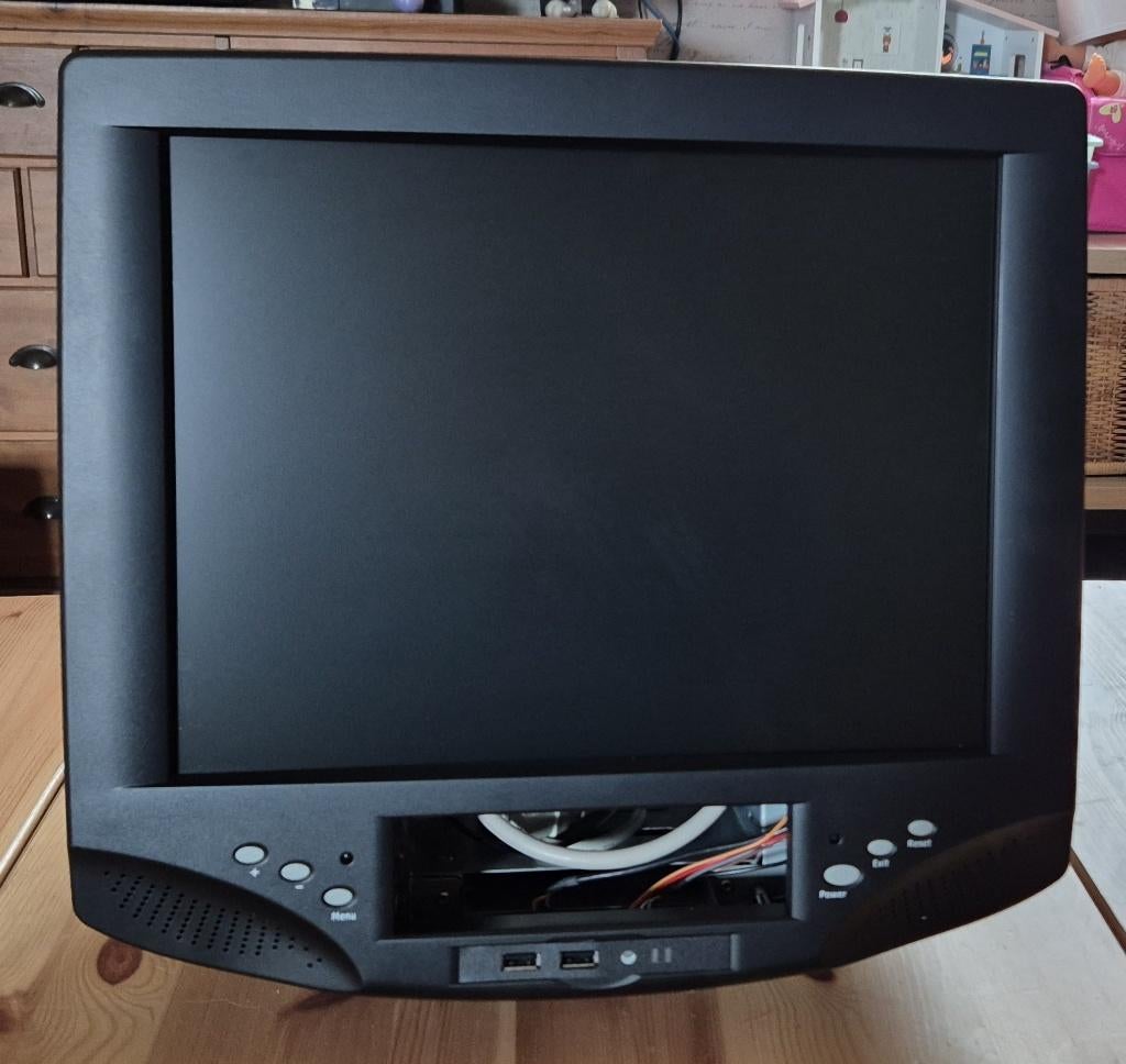 Ordinateur de bureau compact tout en un, Informatique & Logiciels, Enlèvement, Neuf, HDD