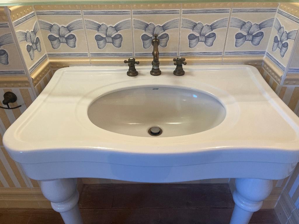 Lavabo porselein, Ophalen, Zo goed als nieuw